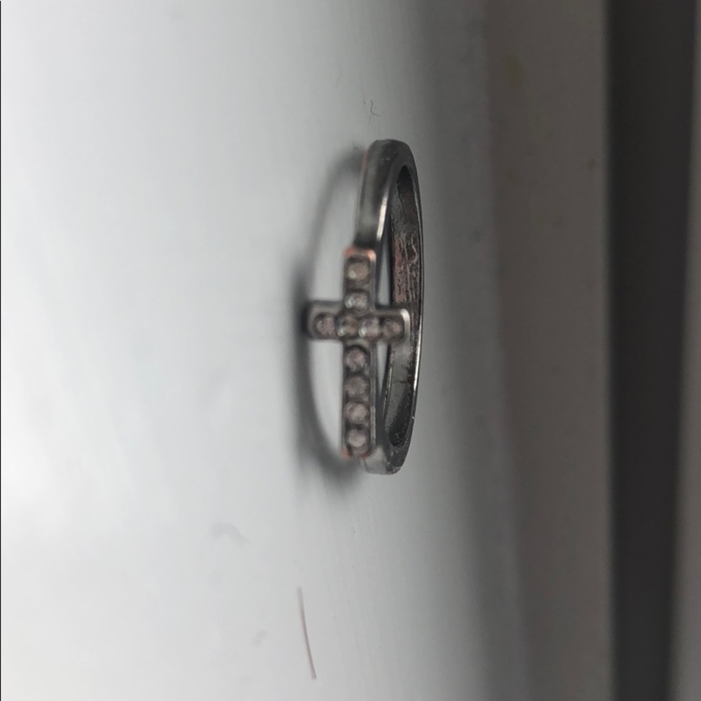 Cross ring